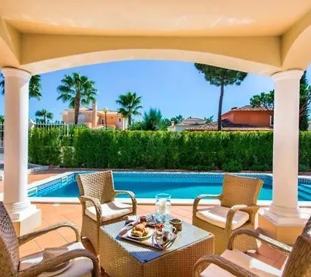 Vale Do Garrao Sleeps 8 With Pool And Air Con Quinta do Lago