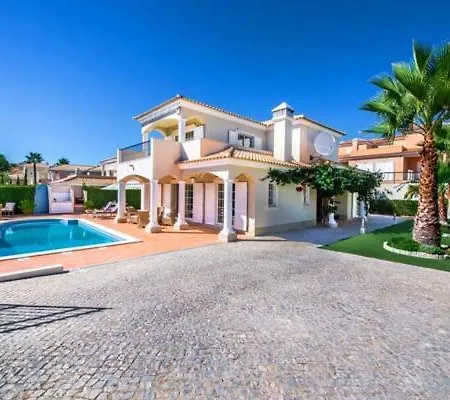 Vale Do Garrao Sleeps 8 With Pool And Air Con *
