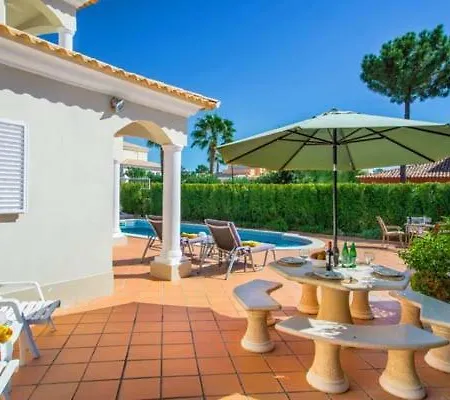 Vale Do Garrao Sleeps 8 With Pool And Air Con * Quinta do Lago