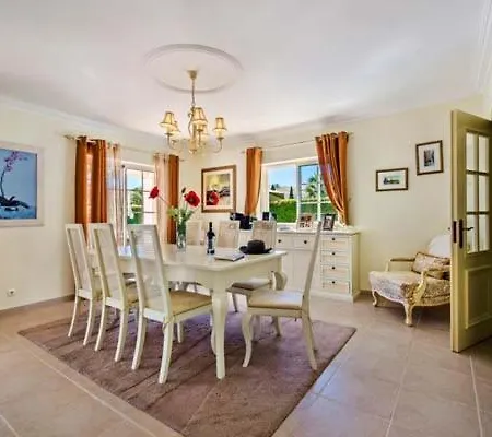 Vale Do Garrao Sleeps 8 With Pool And Air Con Villa