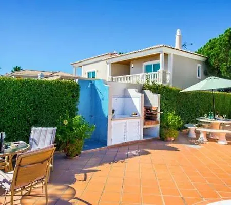 Vale Do Garrao Sleeps 8 With Pool And Air Con Villa Quinta do Lago