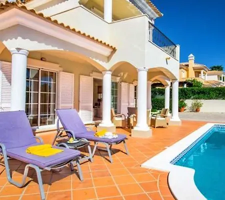 Vale Do Garrao Sleeps 8 With Pool And Air Con * Quinta do Lago